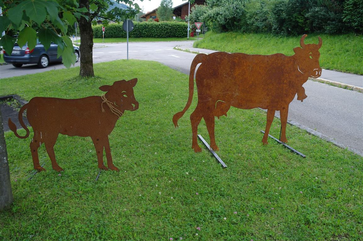 Edelrost Deko Kuh und Kühe, Kälber - Kühe aus Metall für den